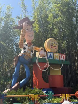 enjoy Toy Story land at Hollywood Studios can be enjoyed on a budget by using points and cashback