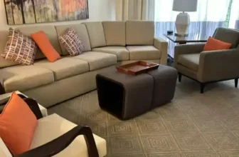 Living room at Marriott Imperial Palms Villa, you can book this villa for free using Marriott Bonvoy points