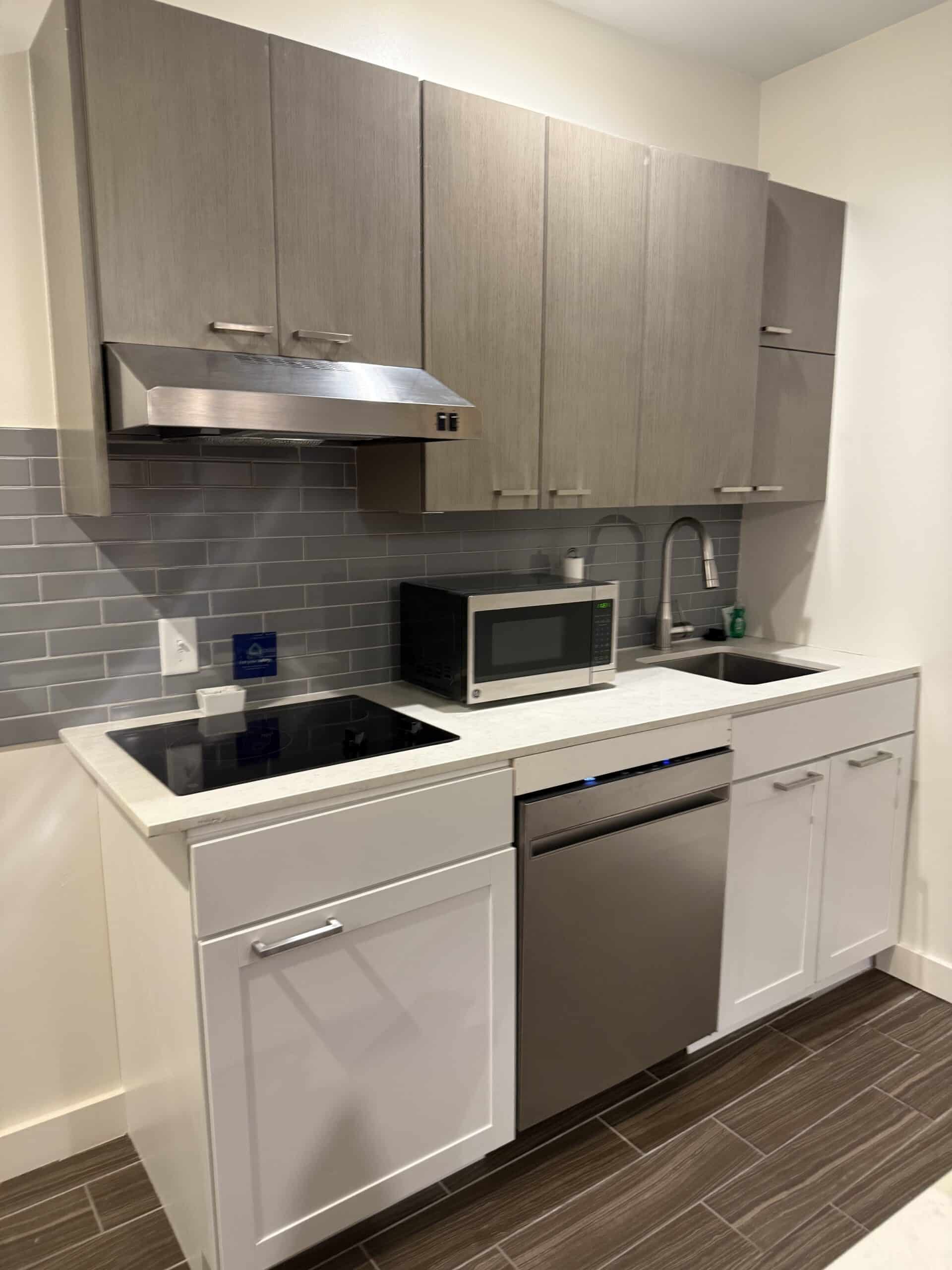 Kitchen Hyatt House Orlando / International Drive