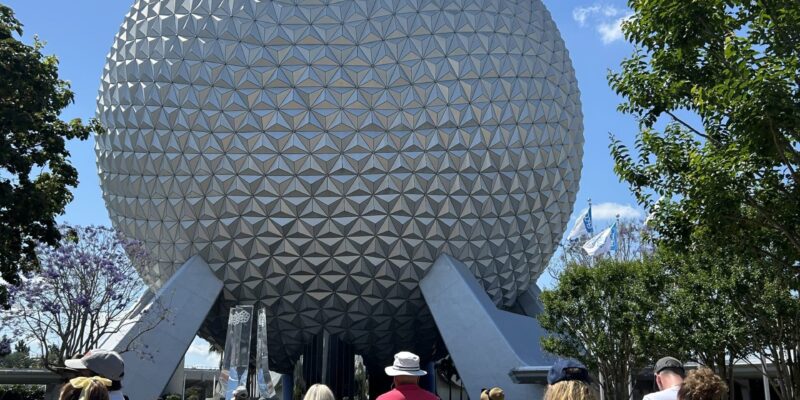 Stay at Disney’s Dolphin Hotel with Marriott Points
